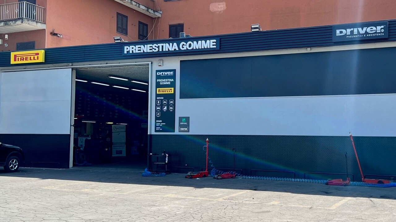 Seguici su Facebook e Instagram